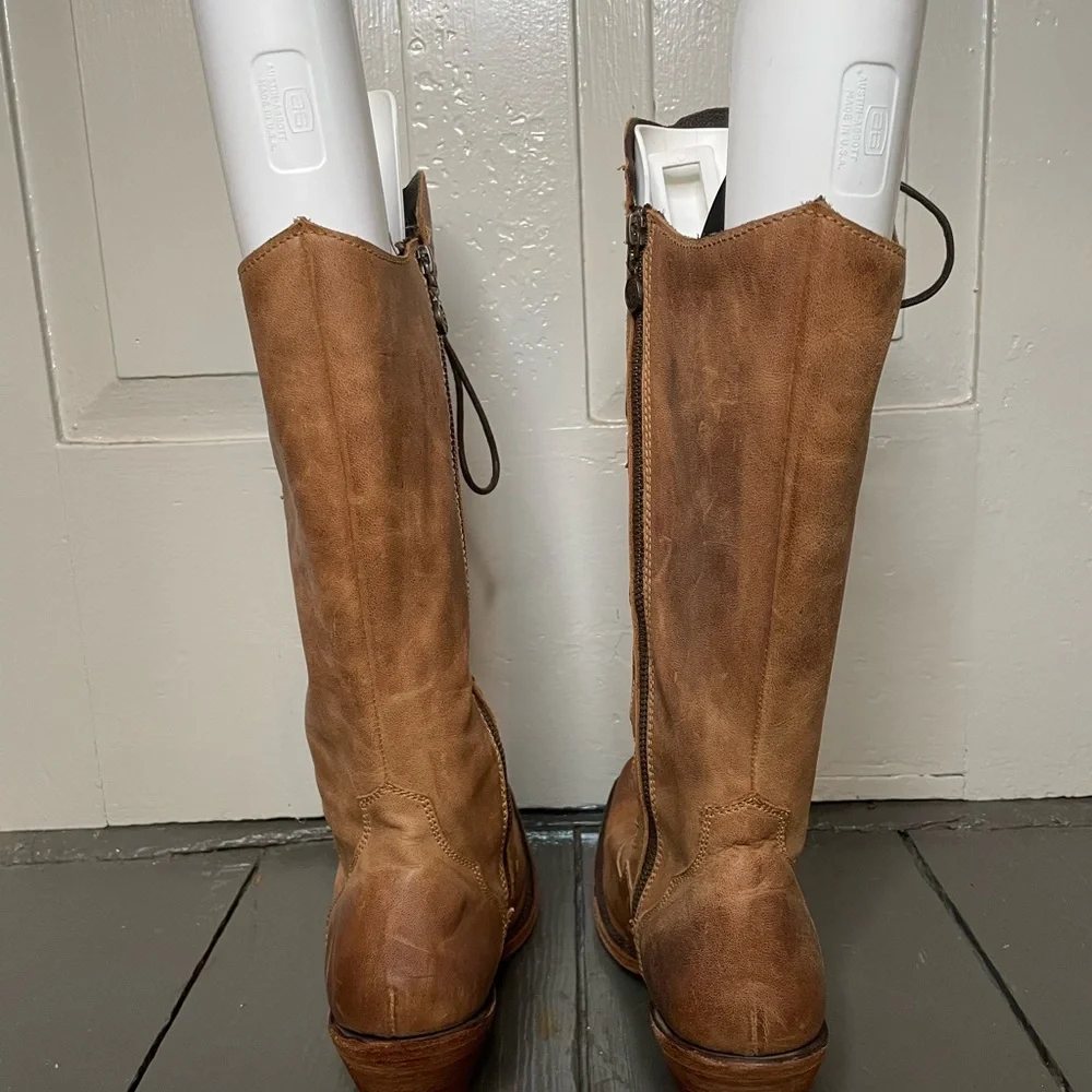 Elegant Tan Lace-Up Boots - Picture 4 of 6